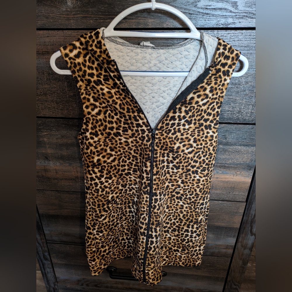 Small Leopard Print Vest